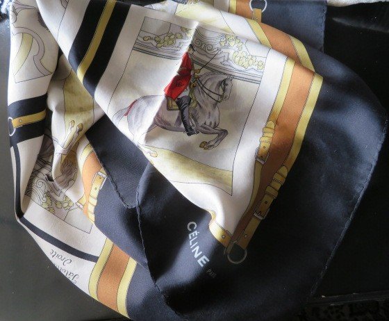 Product image of Celine Silkkihuivi