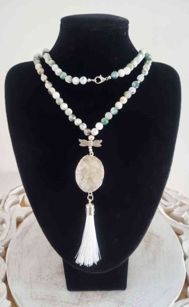 Product image of  Sammalakaatti kaulakoru "Sudenkorento" 97cm