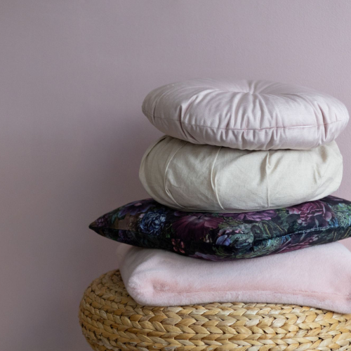 Product image of  Huhtikuun hoitotarjous: Rauhaa kehoon 90 min (norm. 88€)