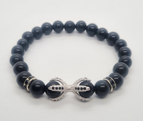 Product image of Musta Onyx rannekoru, 16cm