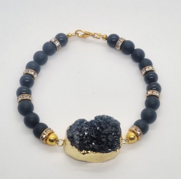 Product image of Musta Onyx rannekoru, avattava, 19cm