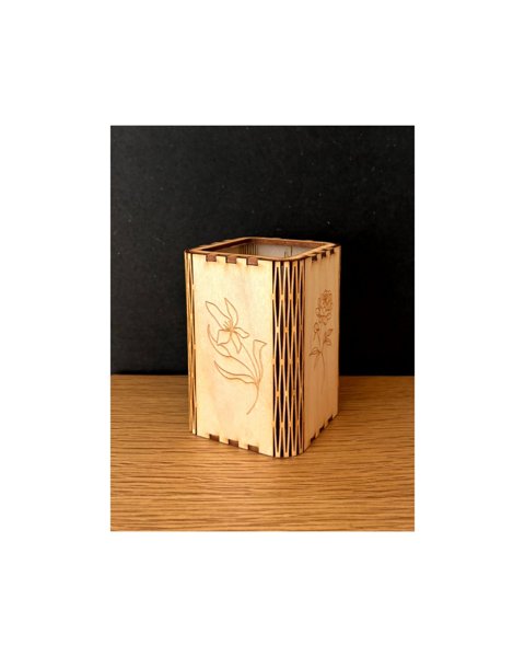 Product image of  Kynäpurkki - kukat (Pen Cup – Flowers)