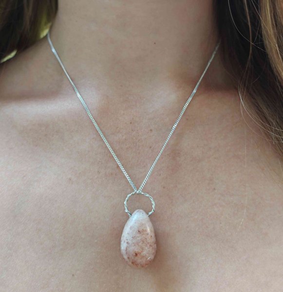 Product image of Graniitti kaulakoru