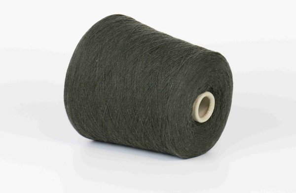 Product image of  10% cashmere, 40% merinovilla 28% viskoosi 7% angora 15% PA 670g