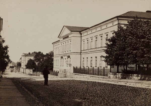 Product image of  Kävelyretki Helsingin Kruununhaan menneisyyteen