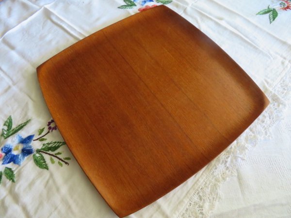 Product image of  Tarjoilualusta PUU