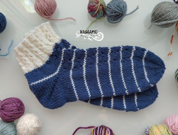Product image of Nilkkasukka -navy-valkoinen-pitsi / koko 39