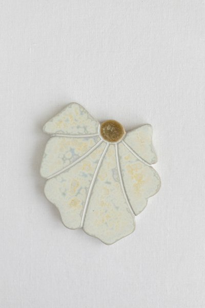 Product image of Keltahattu - seinäteos