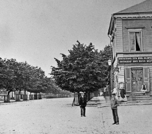 Product image of  Kävelyretki Helsingin Bulevardin tienoon menneisyyteen