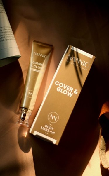 Product image of Nannic Cover & Glow Kevyt WARM BEIGE vartalomeikkivoide