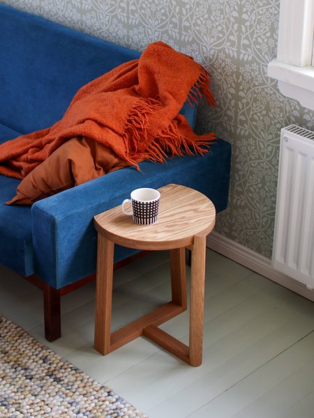 Product image of Poukama sivupöytä tammi