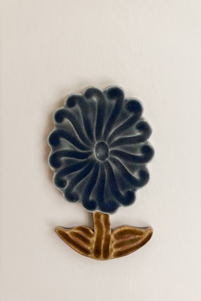 Product image of  Floralia tummansininen - seinäteos