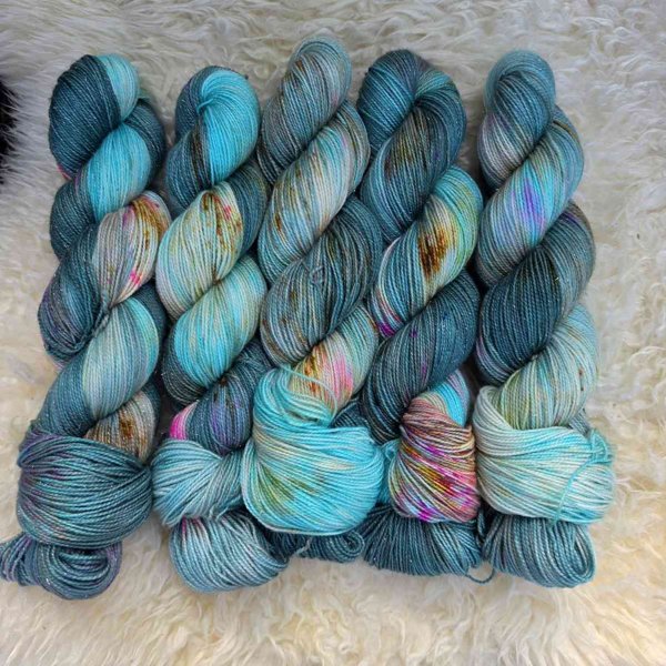 Product image of  Merino sock GLITTER, Cat's paw nebula