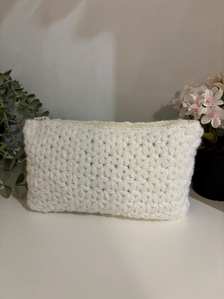 Product image of Kukkapussi kimaltava valkoinen