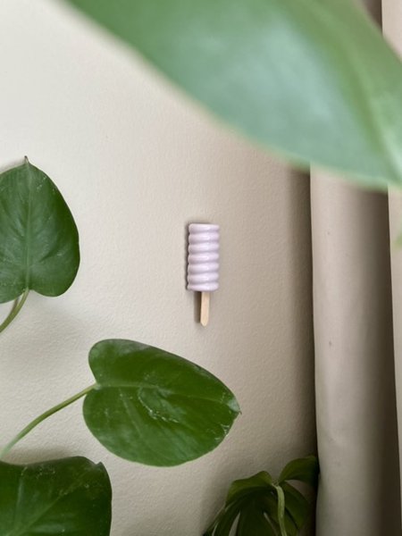 Product image of  Minijäätelöpuikko, vaalea lila