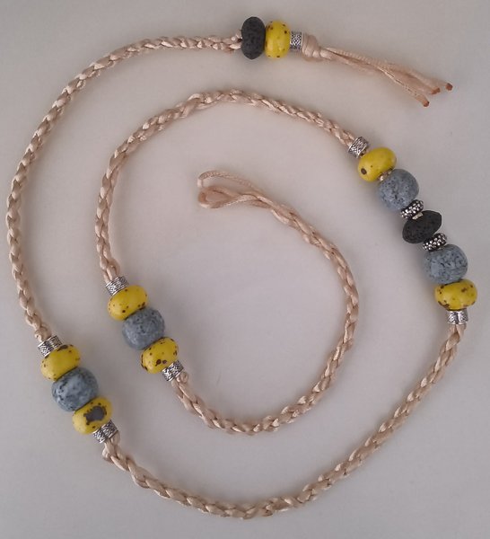 Product image of Kullanvärinen näyttelyhihna