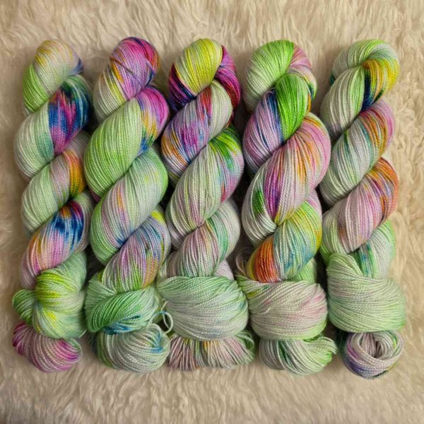Product image of  Merino sock GLITTER, Perhosniitty