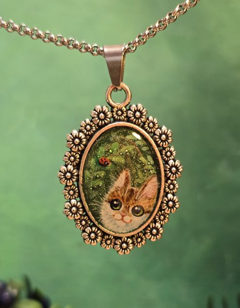 Product image of Taideriipus, Kissa ja leppäkerttu