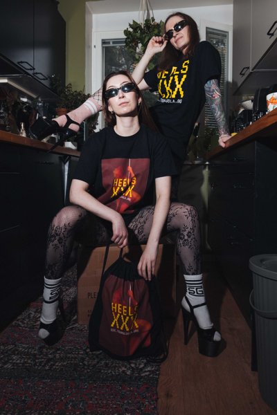 Product image of  Heels XXX - Photo  T-shirt size L